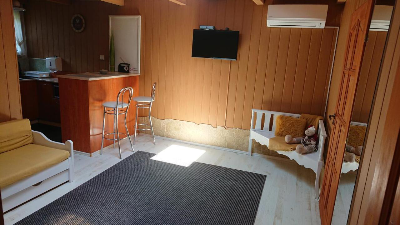 Bpr P3 Lodge Apartment With A/C 부다페스트 외부 사진