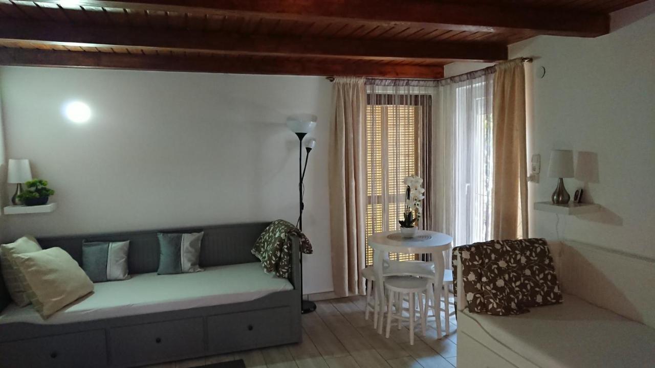 Bpr P3 Lodge Apartment With A/C 부다페스트 외부 사진